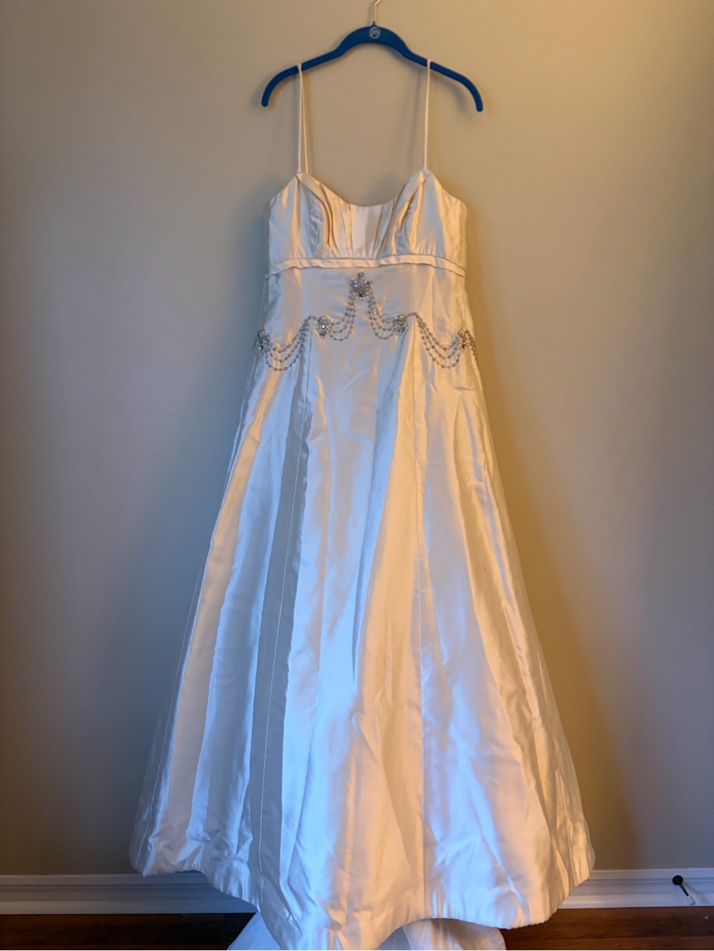 Dream Wedding Dress with gorgeous sparkle detailing. NWT